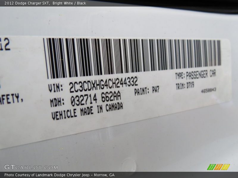 Bright White / Black 2012 Dodge Charger SXT