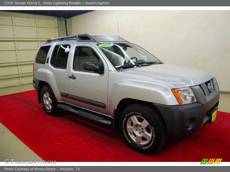 Silver Lightning Metallic / Steel/Graphite 2005 Nissan Xterra S
