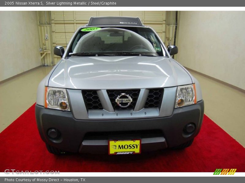 Silver Lightning Metallic / Steel/Graphite 2005 Nissan Xterra S