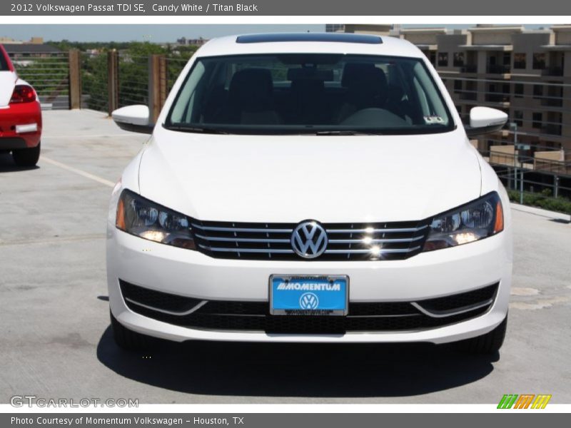 Candy White / Titan Black 2012 Volkswagen Passat TDI SE