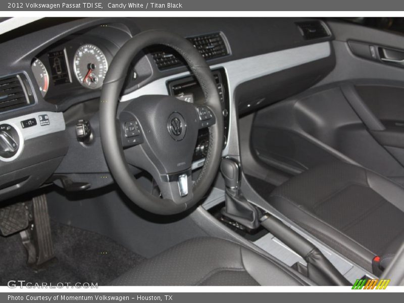 Candy White / Titan Black 2012 Volkswagen Passat TDI SE