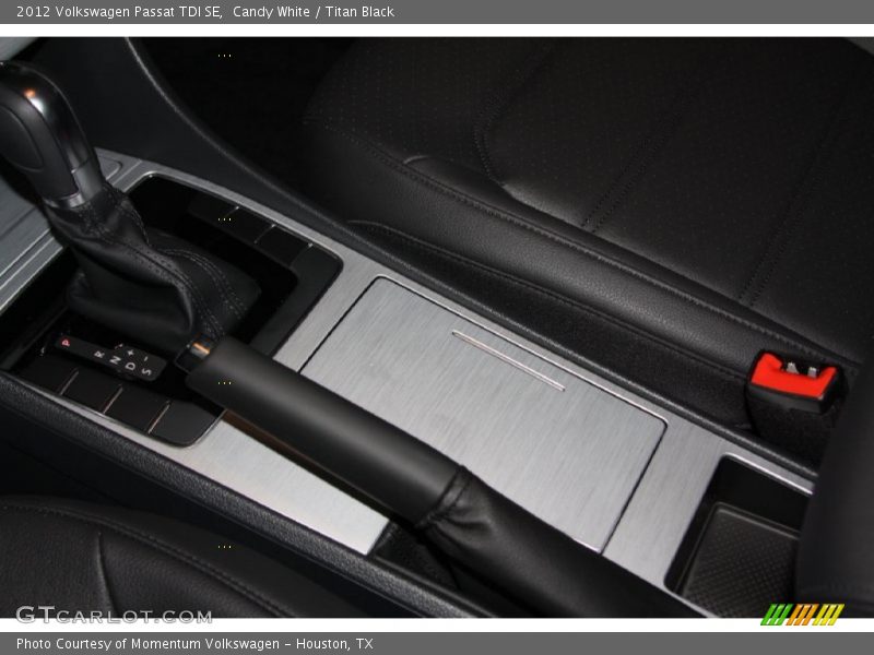 Candy White / Titan Black 2012 Volkswagen Passat TDI SE