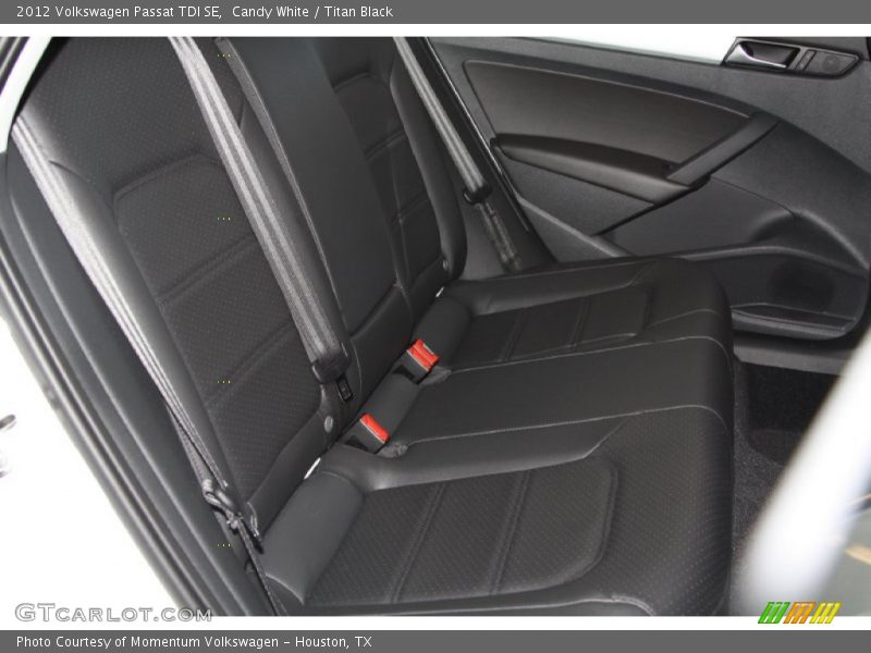 Candy White / Titan Black 2012 Volkswagen Passat TDI SE