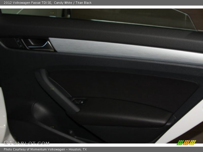 Candy White / Titan Black 2012 Volkswagen Passat TDI SE