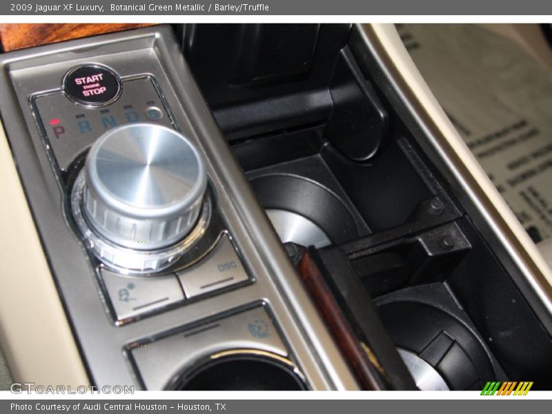 Botanical Green Metallic / Barley/Truffle 2009 Jaguar XF Luxury