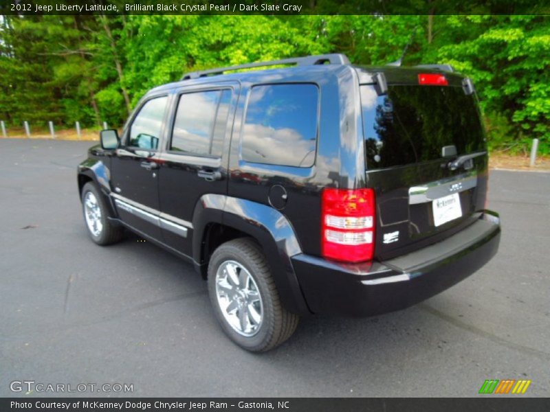 Brilliant Black Crystal Pearl / Dark Slate Gray 2012 Jeep Liberty Latitude