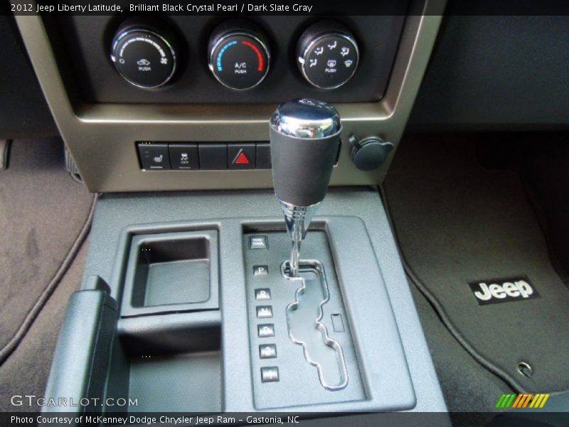 Brilliant Black Crystal Pearl / Dark Slate Gray 2012 Jeep Liberty Latitude