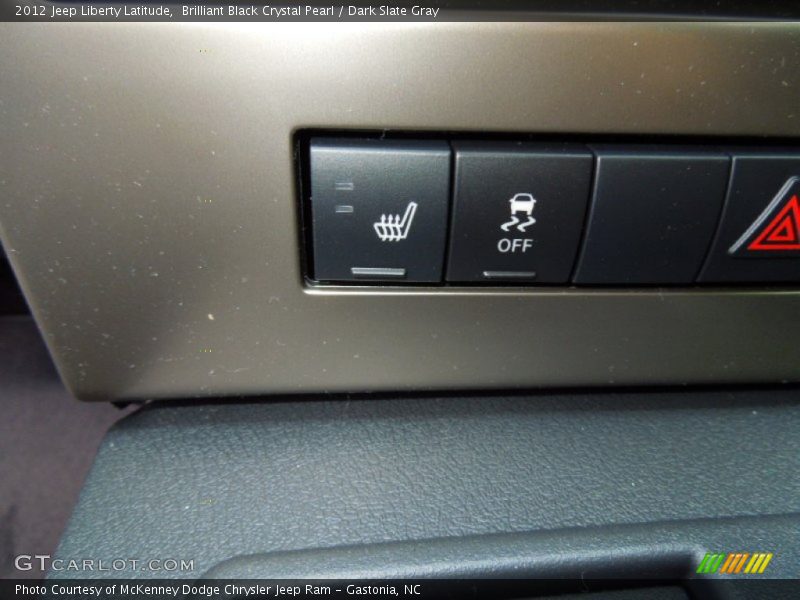 Brilliant Black Crystal Pearl / Dark Slate Gray 2012 Jeep Liberty Latitude