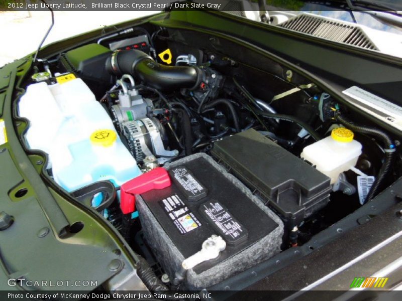 Brilliant Black Crystal Pearl / Dark Slate Gray 2012 Jeep Liberty Latitude