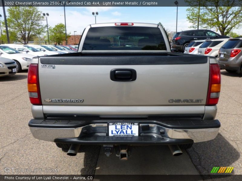 Light Pewter Metallic / Graphite 2002 Chevrolet Silverado 2500 LT Extended Cab 4x4