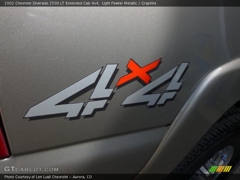Light Pewter Metallic / Graphite 2002 Chevrolet Silverado 2500 LT Extended Cab 4x4