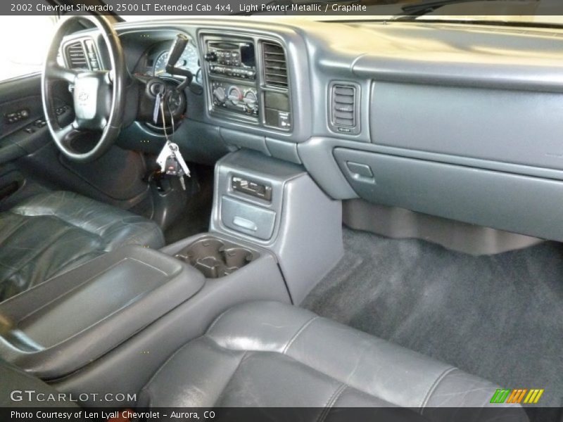 Light Pewter Metallic / Graphite 2002 Chevrolet Silverado 2500 LT Extended Cab 4x4