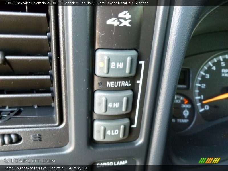 Light Pewter Metallic / Graphite 2002 Chevrolet Silverado 2500 LT Extended Cab 4x4