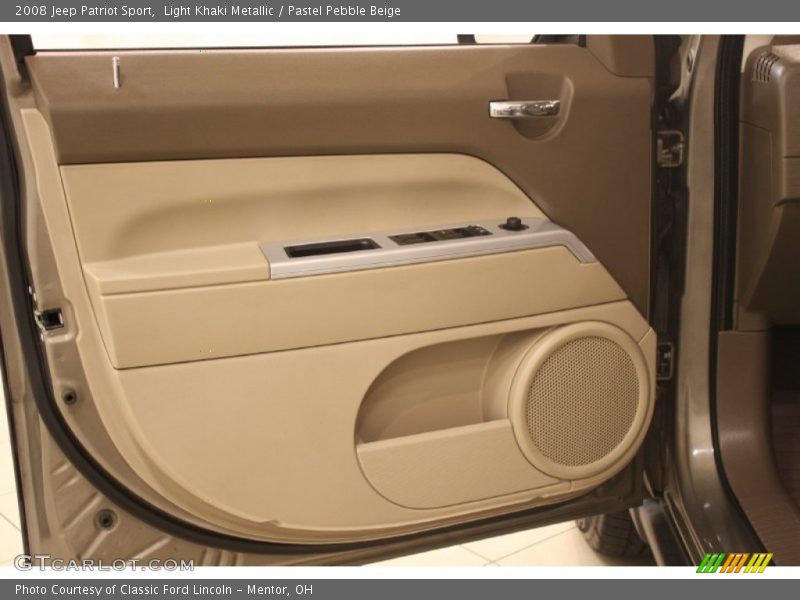 Light Khaki Metallic / Pastel Pebble Beige 2008 Jeep Patriot Sport
