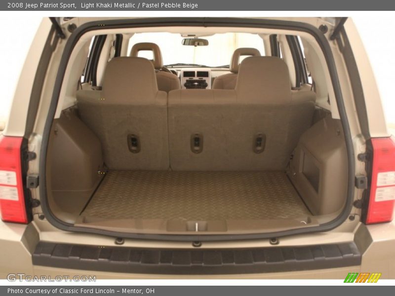 Light Khaki Metallic / Pastel Pebble Beige 2008 Jeep Patriot Sport
