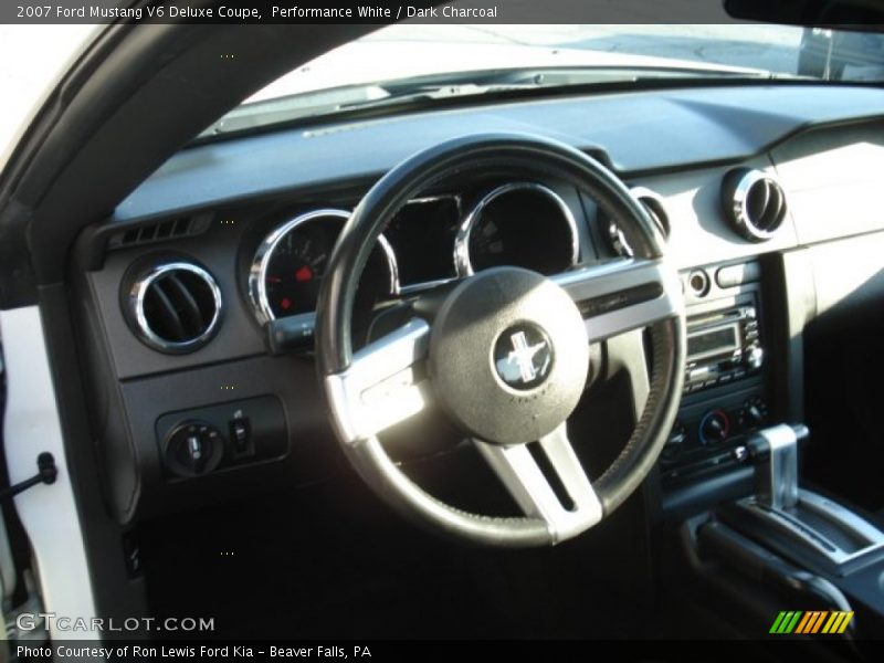 Performance White / Dark Charcoal 2007 Ford Mustang V6 Deluxe Coupe