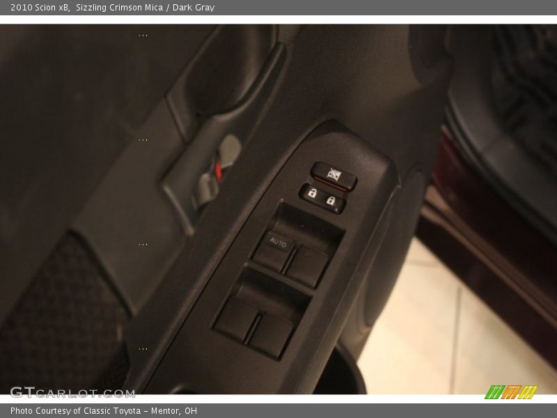 Sizzling Crimson Mica / Dark Gray 2010 Scion xB