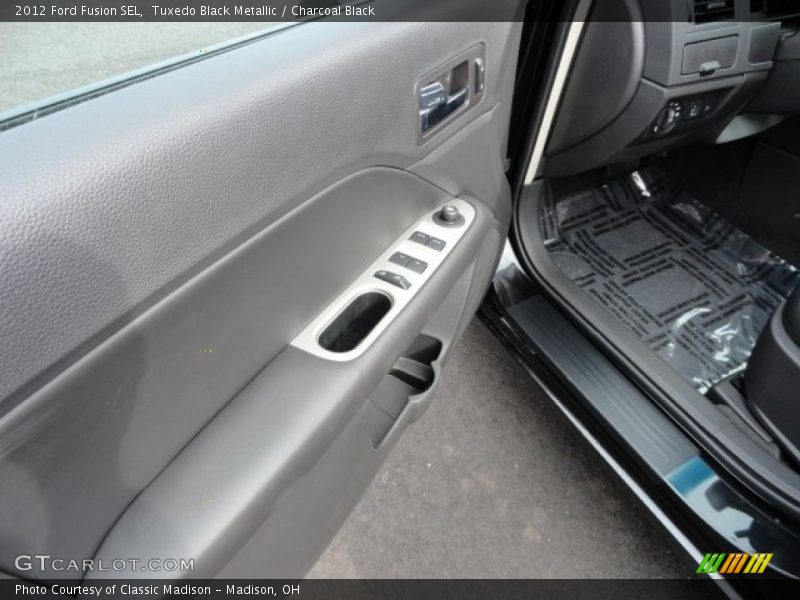 Tuxedo Black Metallic / Charcoal Black 2012 Ford Fusion SEL
