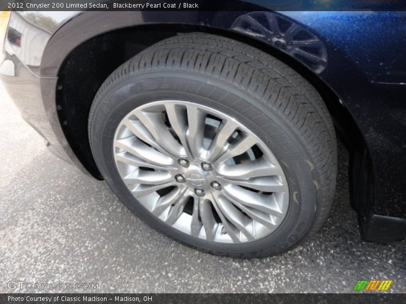 Blackberry Pearl Coat / Black 2012 Chrysler 200 Limited Sedan