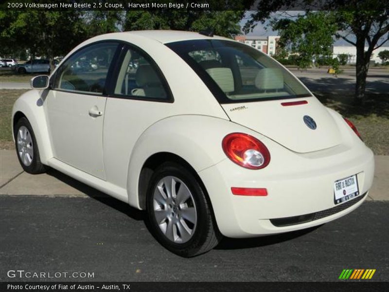Harvest Moon Beige / Cream 2009 Volkswagen New Beetle 2.5 Coupe