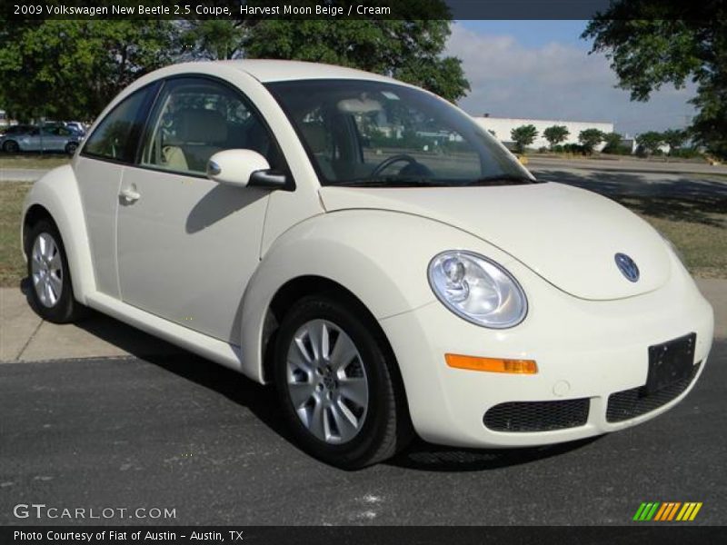 Front 3/4 View of 2009 New Beetle 2.5 Coupe