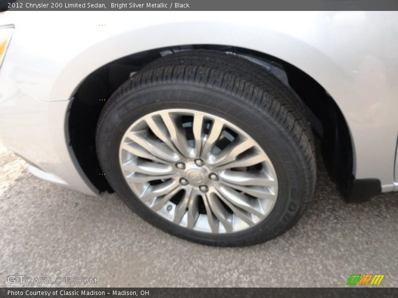 Bright Silver Metallic / Black 2012 Chrysler 200 Limited Sedan
