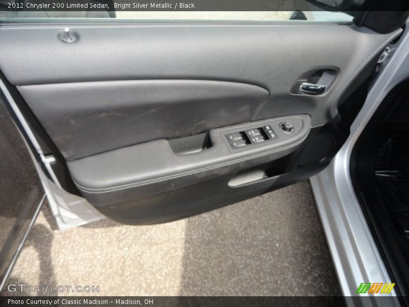 Bright Silver Metallic / Black 2012 Chrysler 200 Limited Sedan