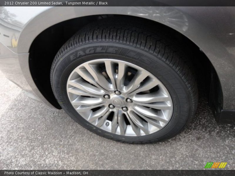 Tungsten Metallic / Black 2012 Chrysler 200 Limited Sedan