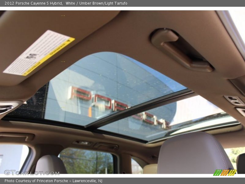 White / Umber Brown/Light Tartufo 2012 Porsche Cayenne S Hybrid