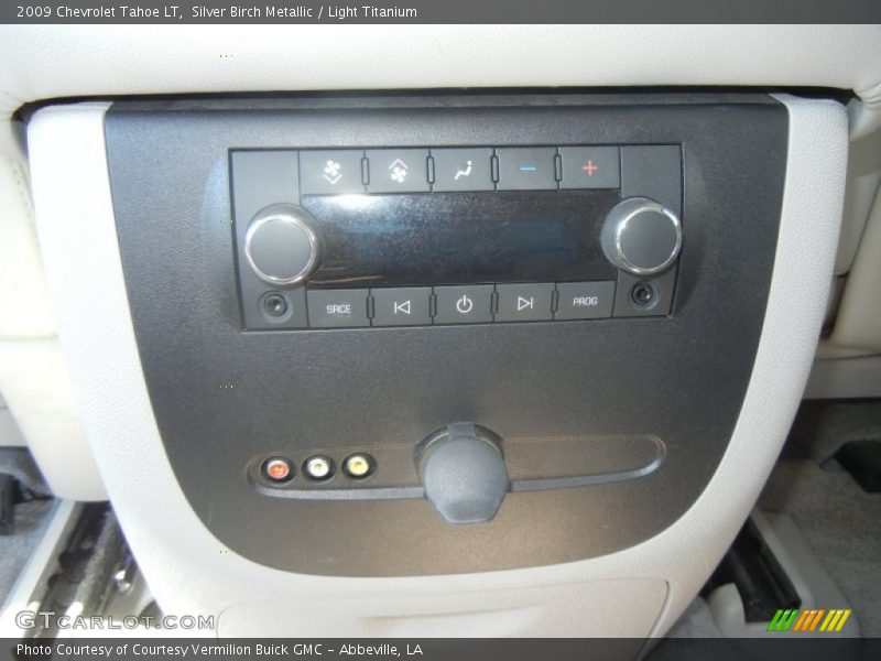 Silver Birch Metallic / Light Titanium 2009 Chevrolet Tahoe LT