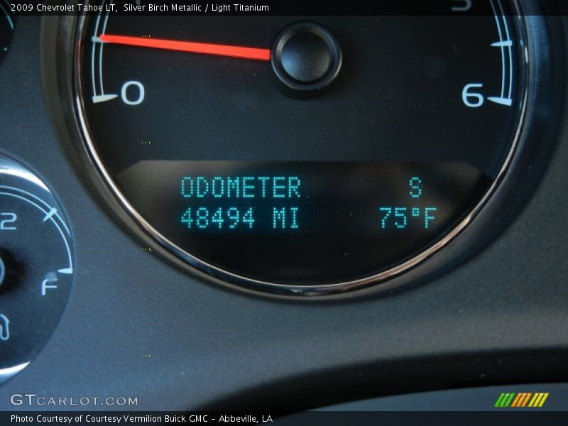 Silver Birch Metallic / Light Titanium 2009 Chevrolet Tahoe LT
