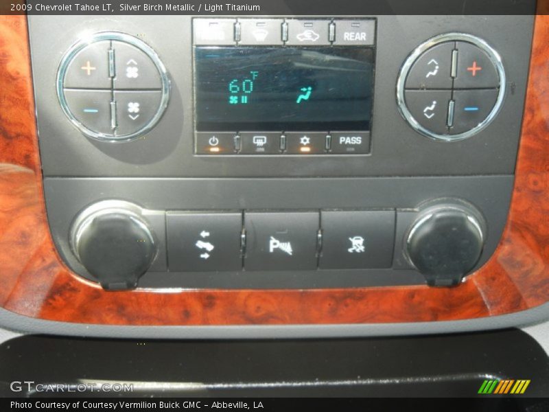 Silver Birch Metallic / Light Titanium 2009 Chevrolet Tahoe LT