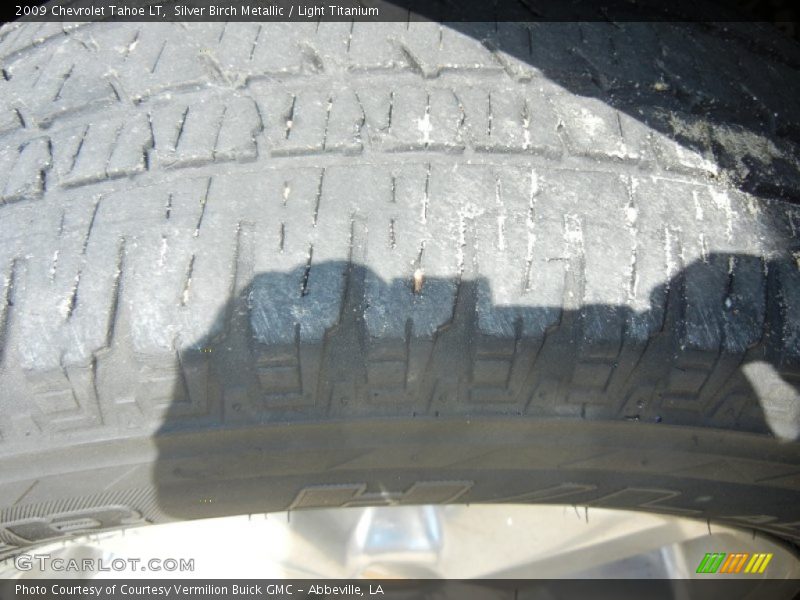 Silver Birch Metallic / Light Titanium 2009 Chevrolet Tahoe LT