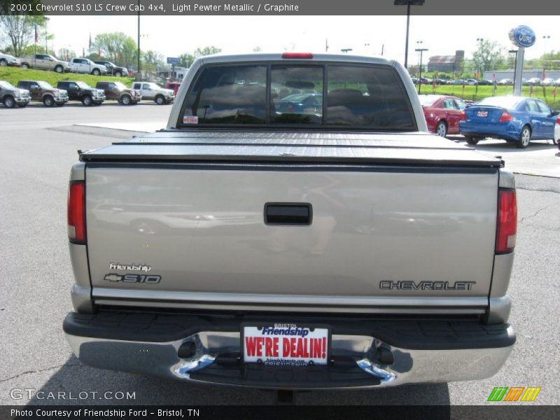 Light Pewter Metallic / Graphite 2001 Chevrolet S10 LS Crew Cab 4x4