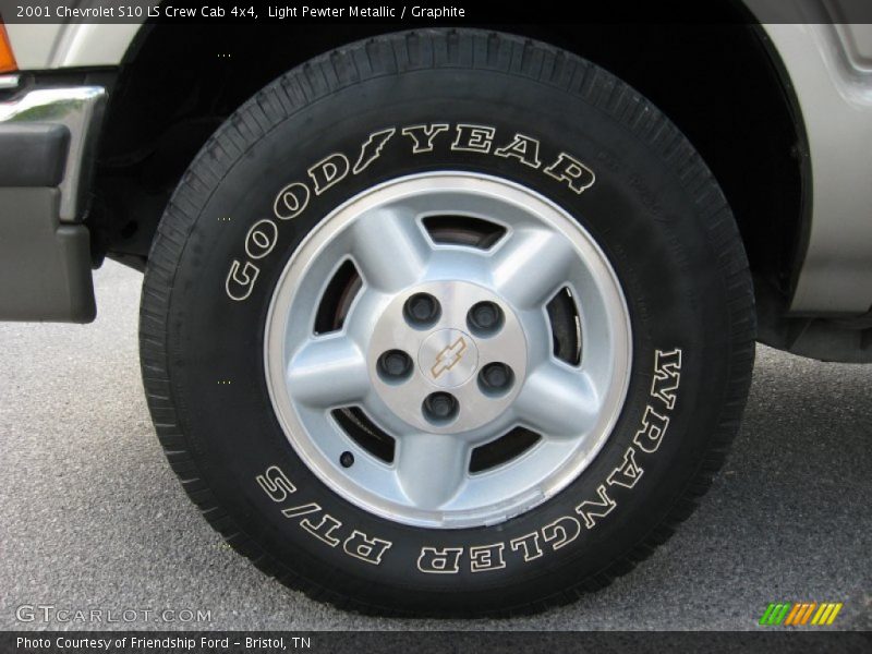 Light Pewter Metallic / Graphite 2001 Chevrolet S10 LS Crew Cab 4x4