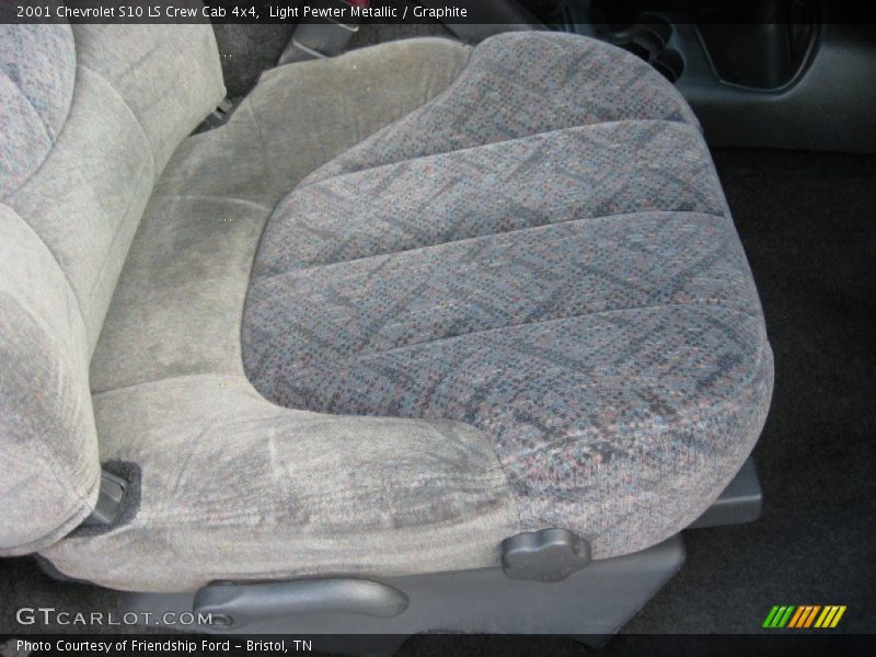Light Pewter Metallic / Graphite 2001 Chevrolet S10 LS Crew Cab 4x4