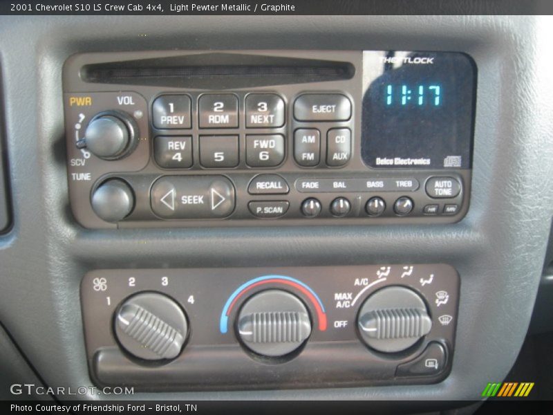 Light Pewter Metallic / Graphite 2001 Chevrolet S10 LS Crew Cab 4x4