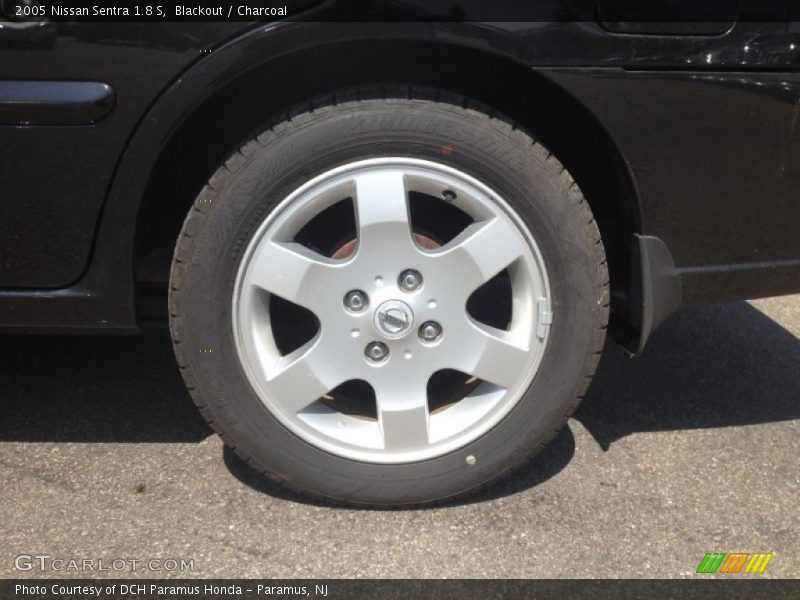 Blackout / Charcoal 2005 Nissan Sentra 1.8 S