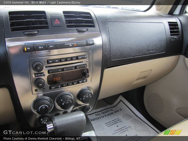 Birch White / Light Cashmere/Ebony 2009 Hummer H3