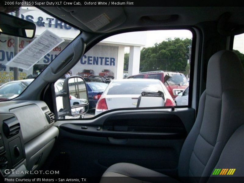 Oxford White / Medium Flint 2006 Ford F250 Super Duty XLT Crew Cab