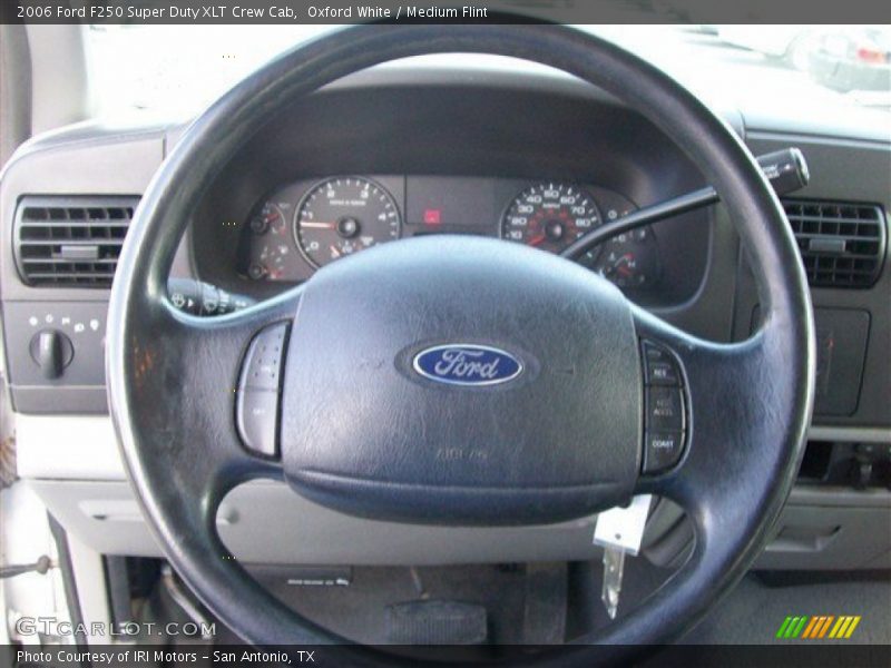  2006 F250 Super Duty XLT Crew Cab Steering Wheel