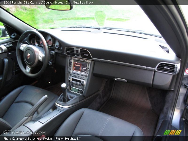 Dashboard of 2008 911 Carrera S Coupe