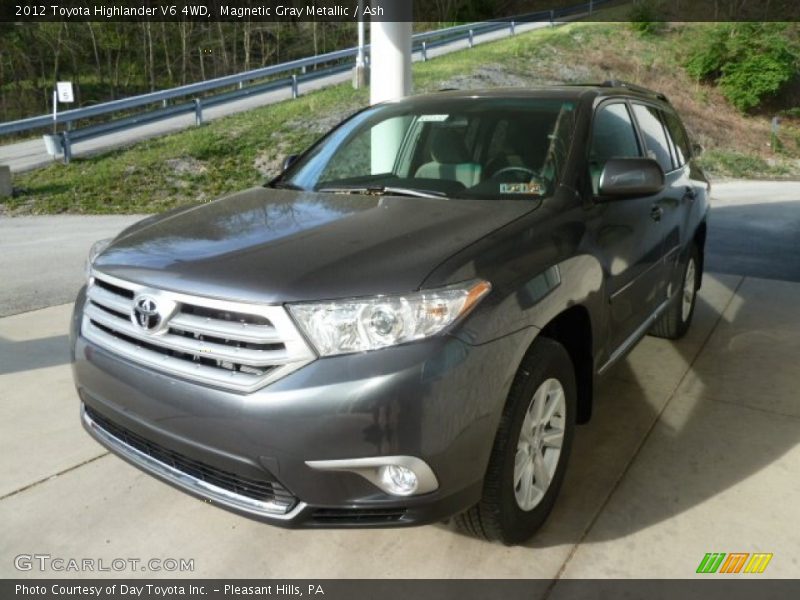 Magnetic Gray Metallic / Ash 2012 Toyota Highlander V6 4WD