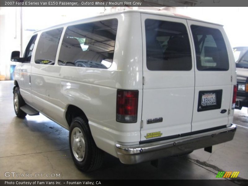 Oxford White / Medium Flint Grey 2007 Ford E Series Van E150 Passenger