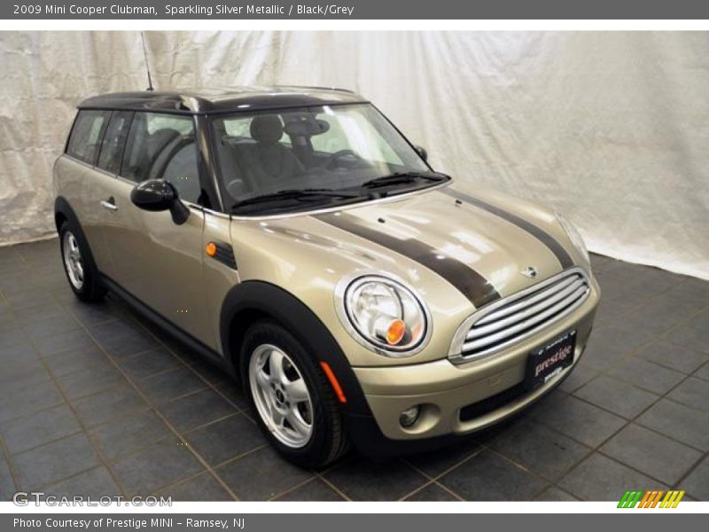 Sparkling Silver Metallic / Black/Grey 2009 Mini Cooper Clubman