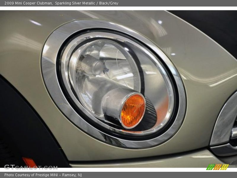 Sparkling Silver Metallic / Black/Grey 2009 Mini Cooper Clubman