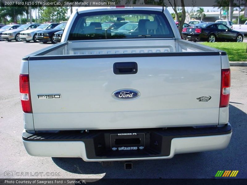 Silver Metallic / Medium Flint 2007 Ford F150 STX SuperCab