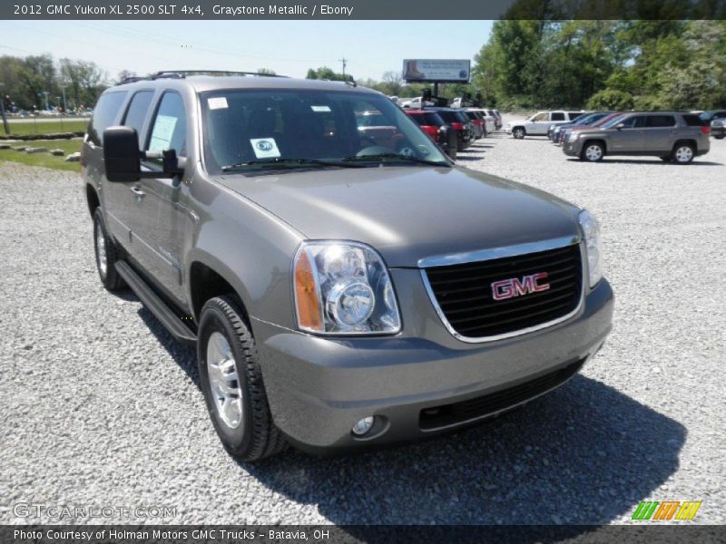 Front 3/4 View of 2012 Yukon XL 2500 SLT 4x4