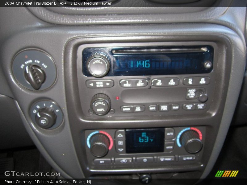 Black / Medium Pewter 2004 Chevrolet TrailBlazer LT 4x4