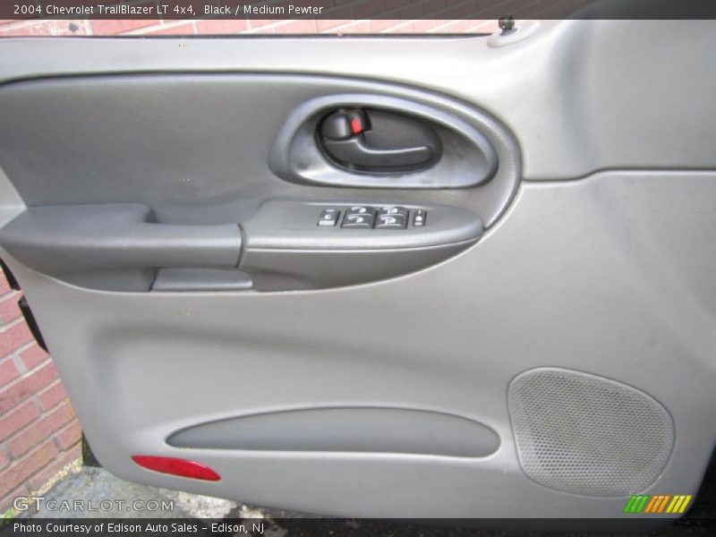 Black / Medium Pewter 2004 Chevrolet TrailBlazer LT 4x4